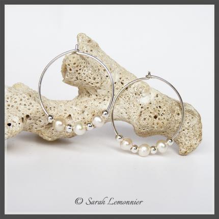 boucles d oreilles en argent artisanale et perles de culture rondes blanches